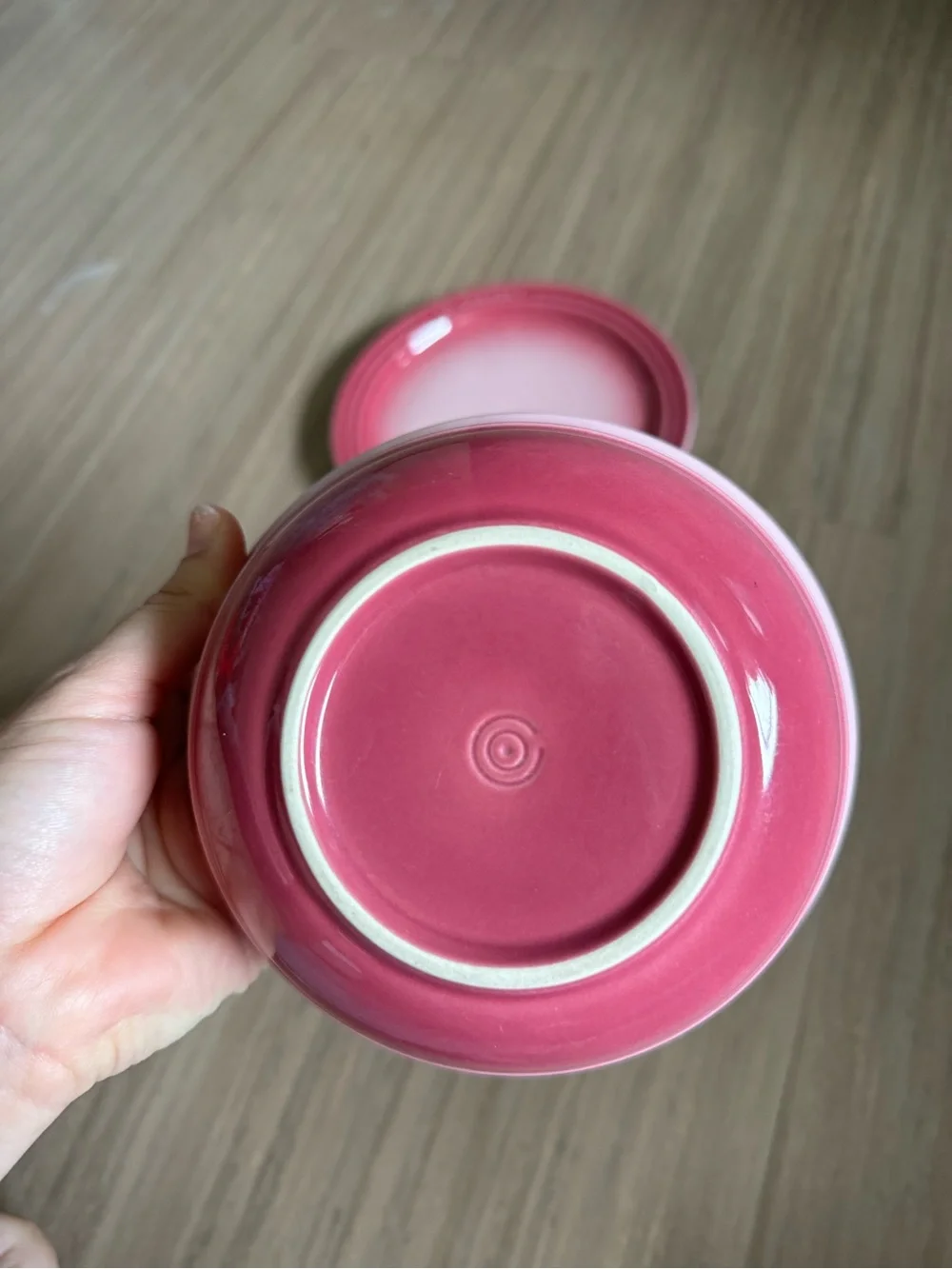 Le Creuset Pink and Cream Stoneware 3 Piece Bowls and Plate Set